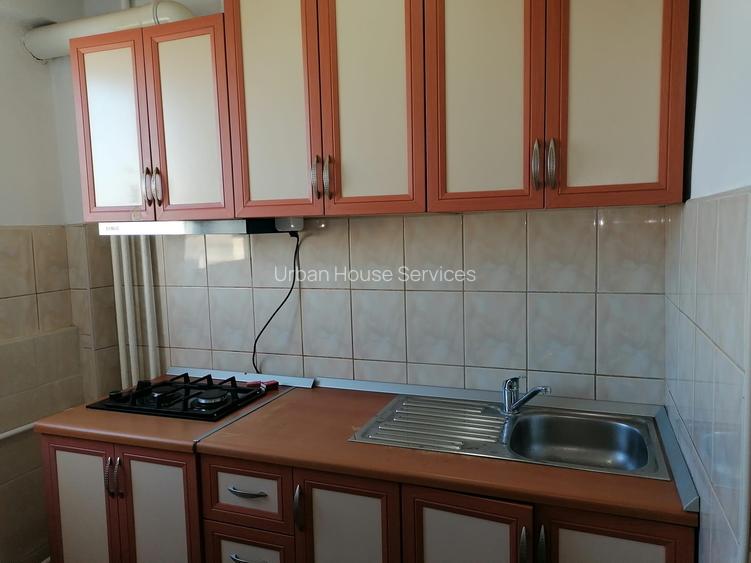 Garsoniera mobilata si utilata, zona Costin Georgian - 4