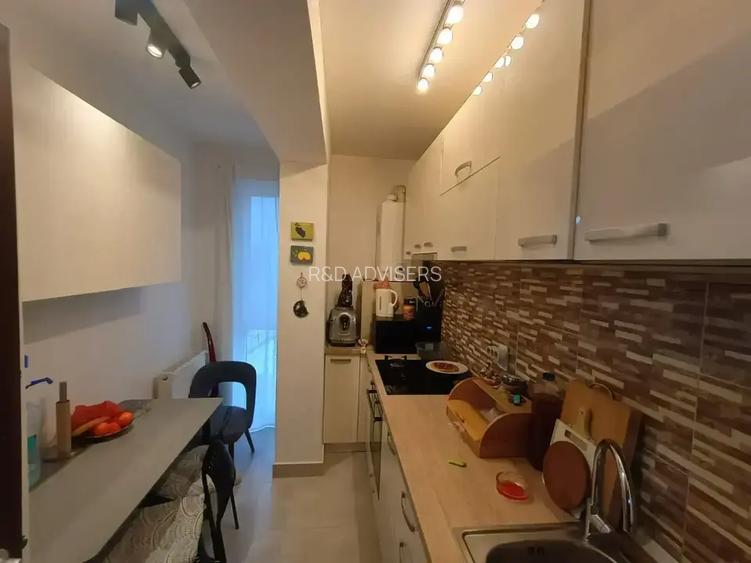 Apartament cu 2 camere decomandat metrou N Teclu cu parcare inclusa - 2