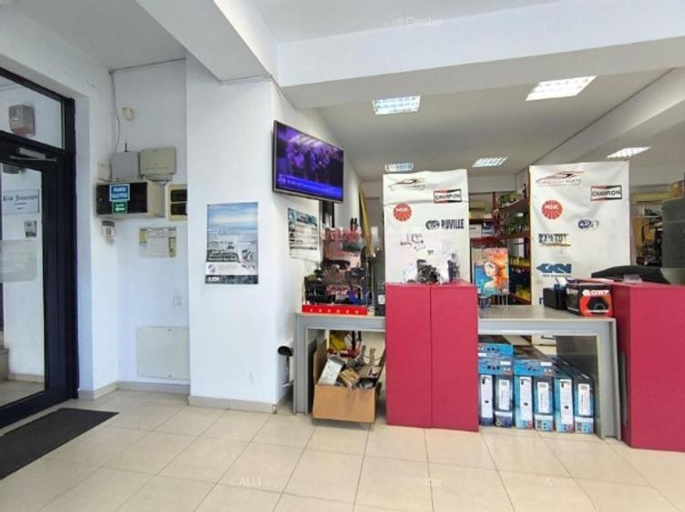 Centru, spatiu comercial 155 mp., front stradal 14 m.