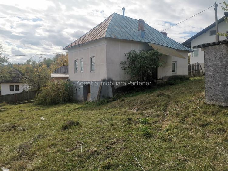 Casa batraneasca Aninoasa/ Arges, teren 1.200 mp - 3
