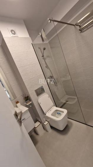 Garsoniera de vanzare, 46 mp, zona President Residence - 11