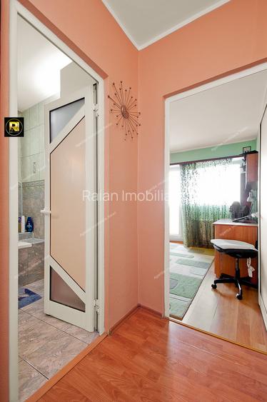 Vanzare apartament 4 camere, in Galati, blv. Brailei, sup.104 mp, mobilat - 12