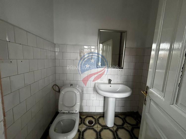 Casa  Ultracentral- de inchiriat/ vanzare - 13