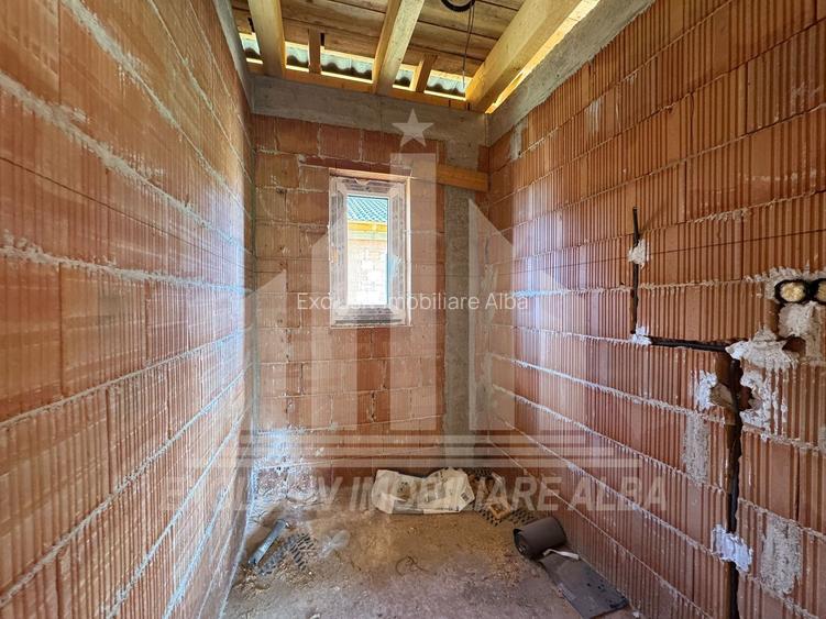 Casa individuala | 1 nivel | 90 mp | 387 mp teren | La rosu | Orizont - 6