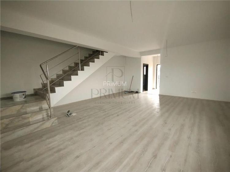 Duplex zona M CITY - 5 camere - bucatarie inchisa - finalizat - 5