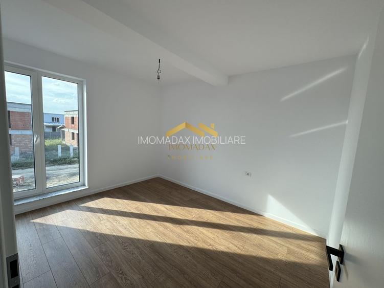 Bucovăț-Duplex 4 Camere-Baterii de Stocare - 11