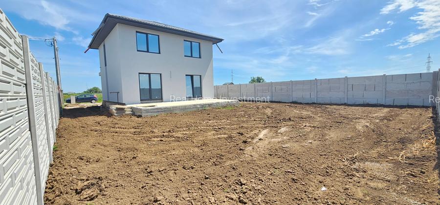 Vila langa lac 5 camere,teren 430 mp,100 m de blv. - 2