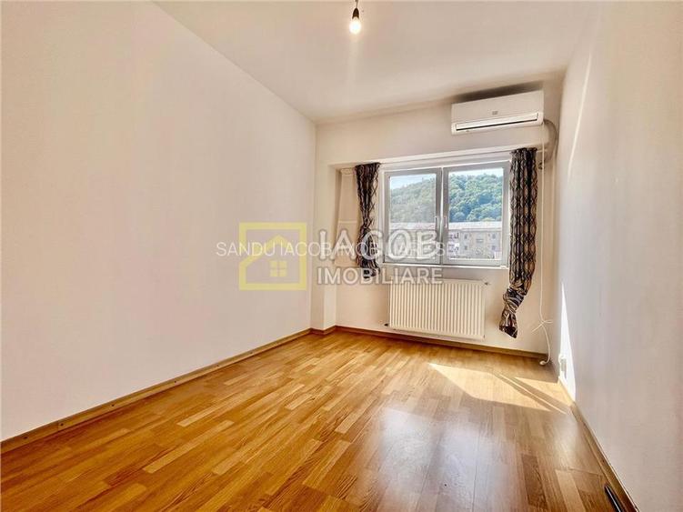 Apartament cu 3 camere de inchiriat, Comanesti, jud. Bacau - 8