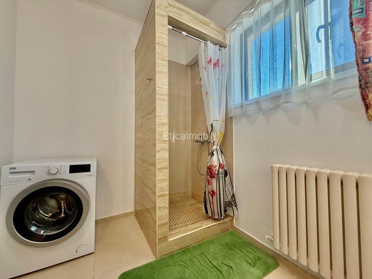 Închiriez apartament 2 camere – Micro 3, bloc nou, parcare privată - 12