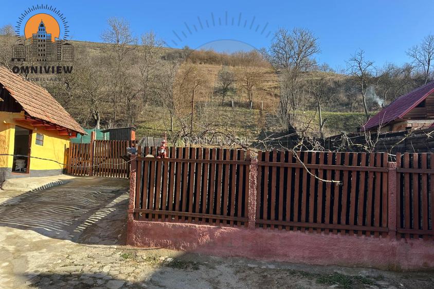 Casă cu teren mare în Ormeniș, lângă râu – la 30 km de Brașov - 5