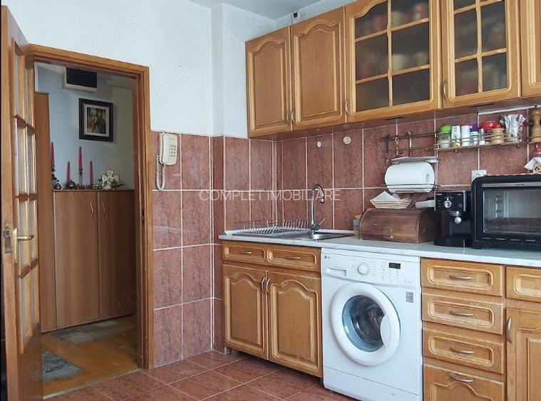 13 SEPTEMBRIE-RAZOARE AP 4 CAMERE BLOC REABILITAT - 2