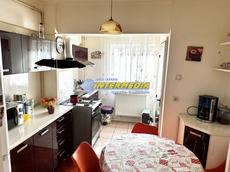 Apartament cu 3 camere decomandat de vanzare ultracentral  mobilat - 4