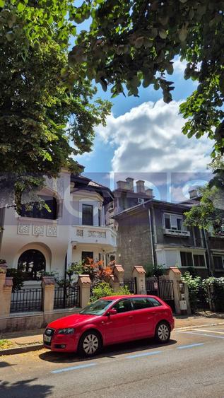 INCHIRIERE VILA INTERBELICA | CAPITALE | 360 MP | RESTAURATA | - 13