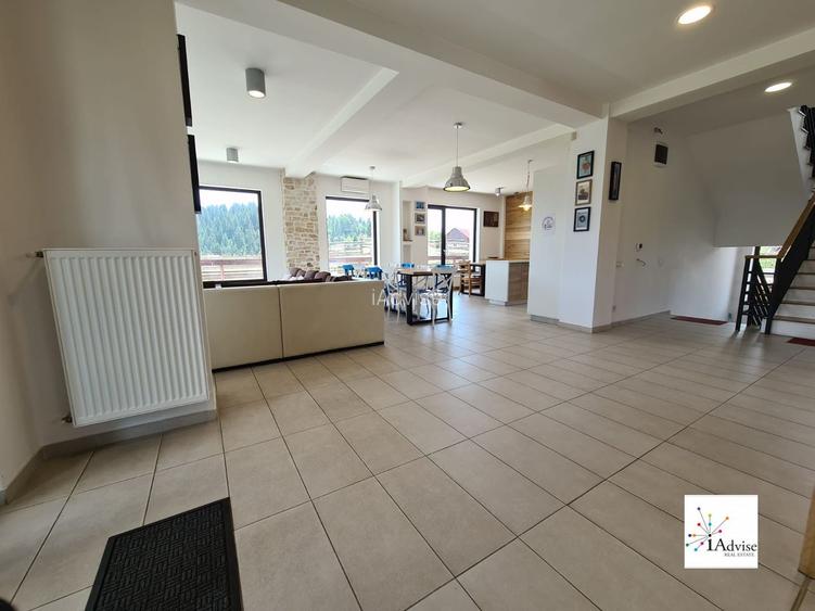 Vila Cu Panorama De Vanzare In Fundata - 16