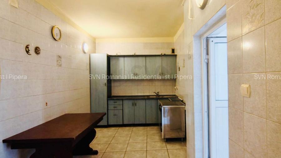 REV2004973 Vila  de vanzare intre Parcul Tineretului si Parcul Carol - 3