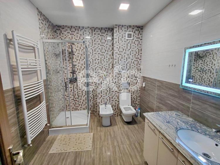 Apartament de închiriat – 4 camere, decomandat – Tractorul - 120 mp. - 16