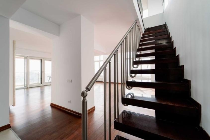 Triplex In City