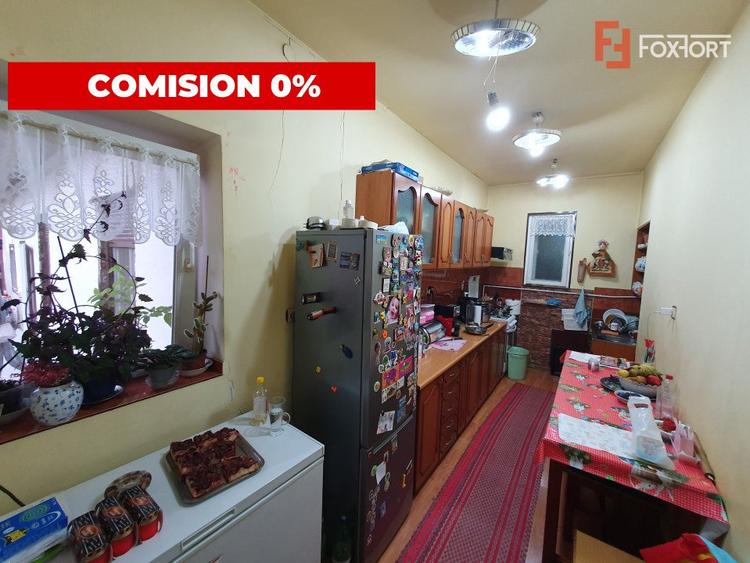 Casa cu 5 camere si service auto, teren 400 mp - zona Calea Sagului
