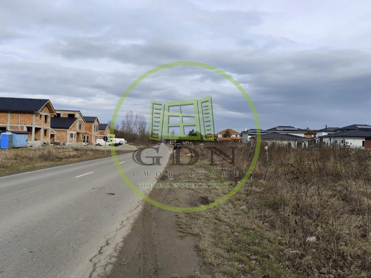 Vânzare teren 750 mp • Amprentă 262 mp • Construcție 3–4 niveluri