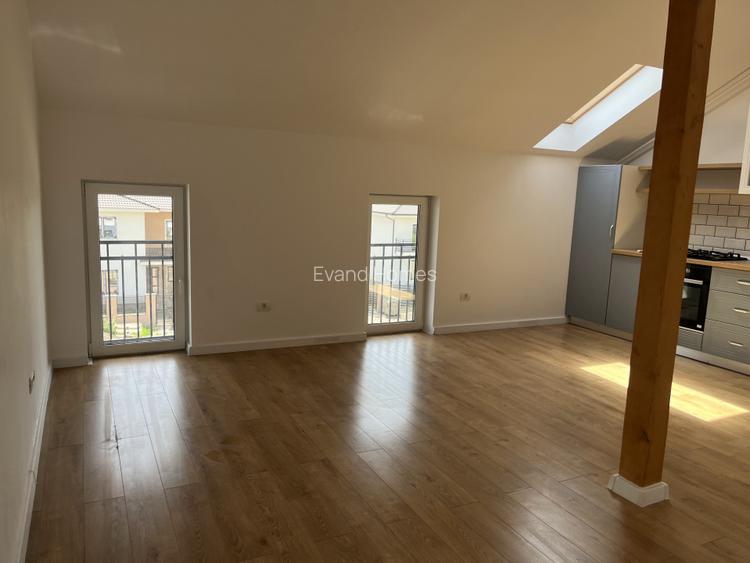 Etaj complet cu 3 apartamente, ideal pentru investitie - Comision 0% - 10