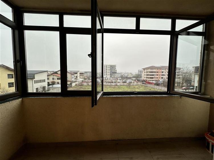 Inchiriere apartament 2 camere - loc parcare inclus - 10