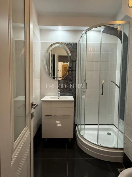 Apartament 3 camere  decomandat – zona Titan - 1 Decembrie - 15