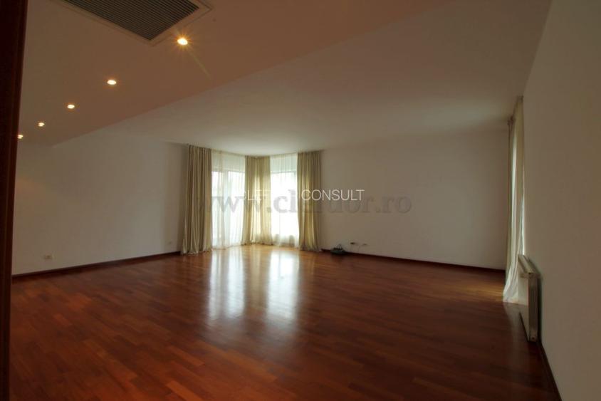 Apartament cu 4 camere de închiriat în zona Soseaua Nordului - 4