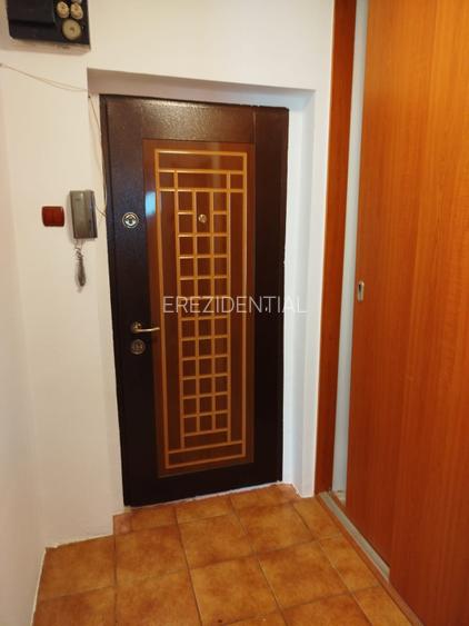 Garsoniera decomandata – Piata Victoriei - 7