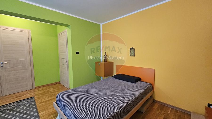 Casă / Vilă de lux cu 8 camere de vânzare in Obcini, Suceava - 41