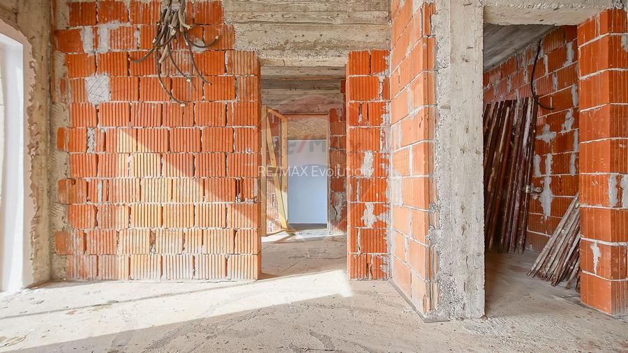 COMISION 0%| Casă individuală | 2 garaje | 192 mp utili | 847 mp teren - 40