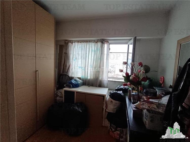 Vanzare apartament  3 camere Titulescu - 8