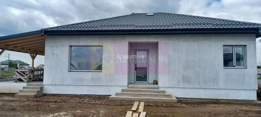 Săbăreni, casă nouă parter 137 mp, curte 400 mp - 3