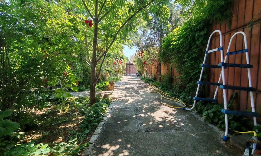 Vila cu sera si gradina amenajata - 4