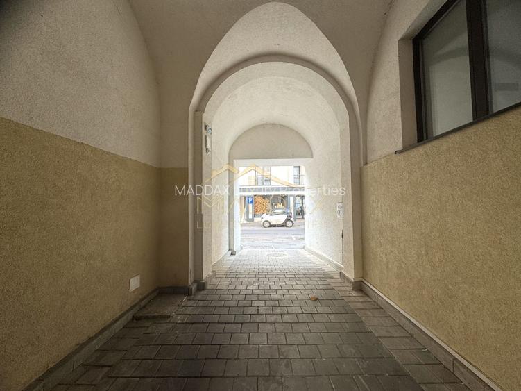 Spatiu de birouri *3 camere* / Cladire Istorica stil Brancovenesc / Universitate - 32