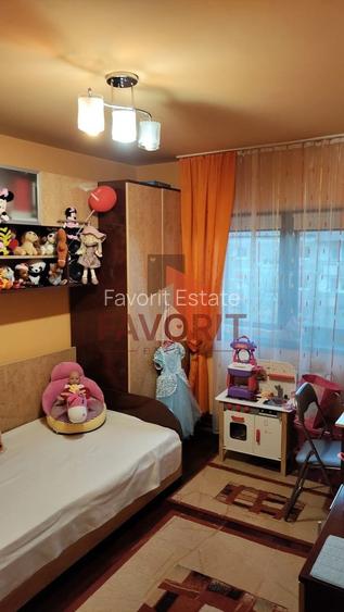 3 camere, decomandat | etaj 4 | centrala proprie | mobilat | zona excelenta - 7