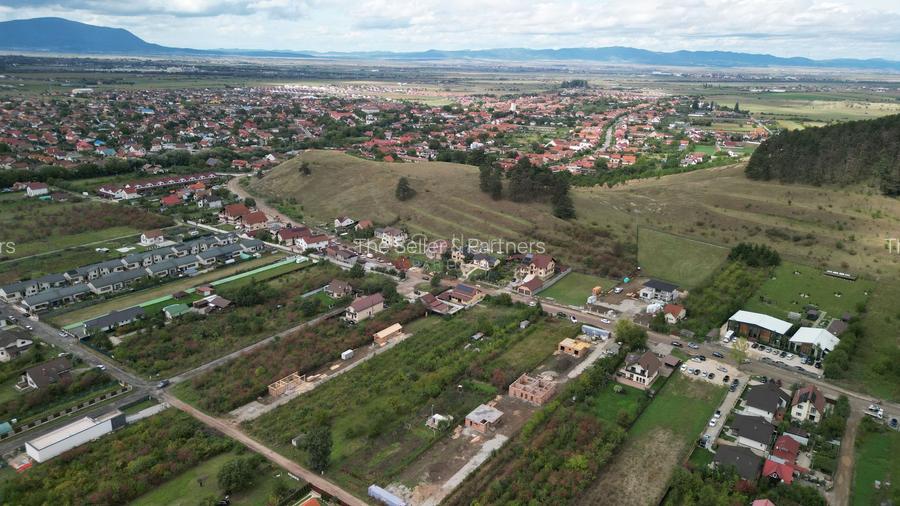 Teren intravilan - 33