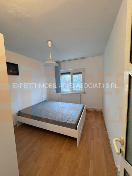 Apartament 3 camere de vanzare, situat in zona Tomis III - 2