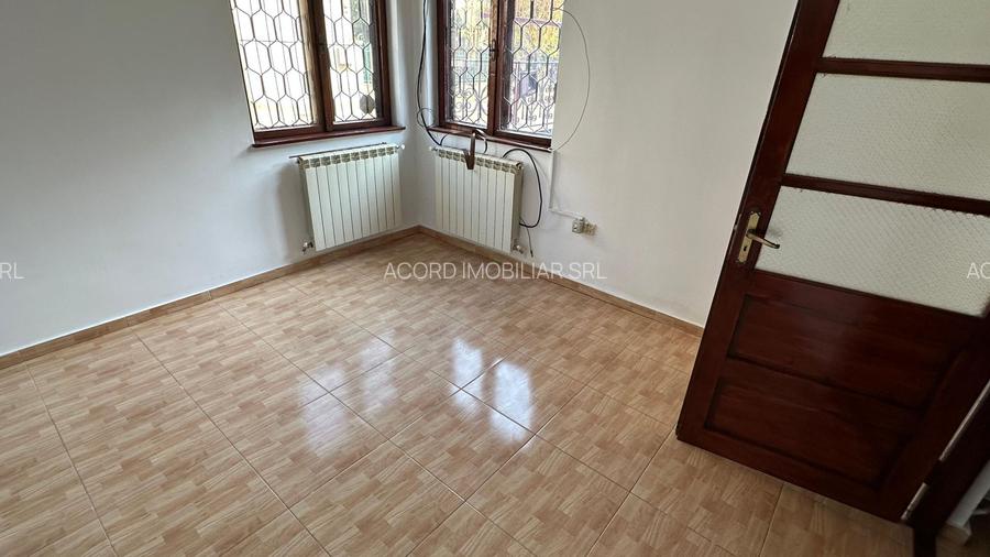 Casă de închiriat în zona Faleza Nord - 25