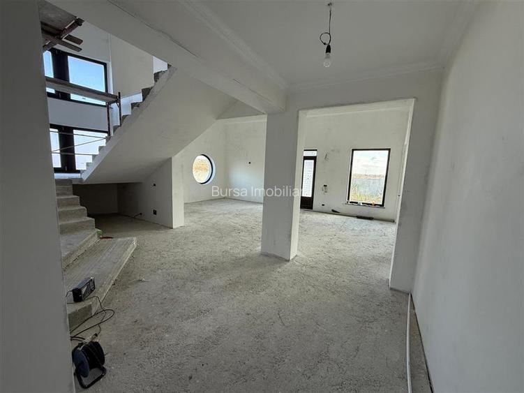 CASA P+E LA STADIU DE FINISAJE,  STR. CUZA VODA,  ZONA PETRESTI - 13