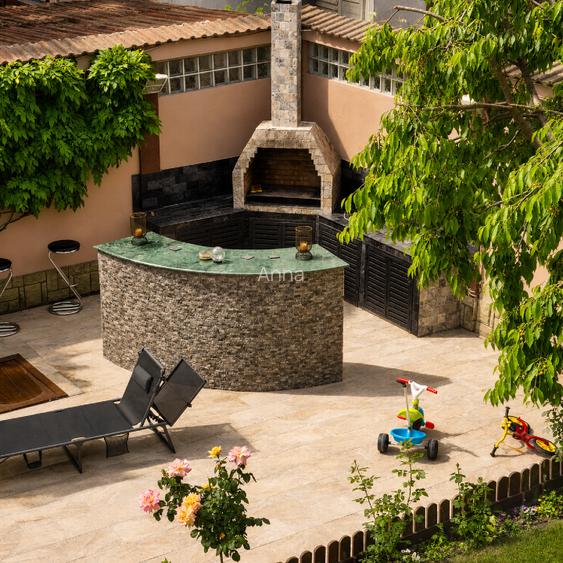VILĂ EXCLUSIVISTĂ CU PISCINĂ, 470 MP UTILI, TEREN 600 MP – AGIGEA, LA 5 MINUTE D - 7