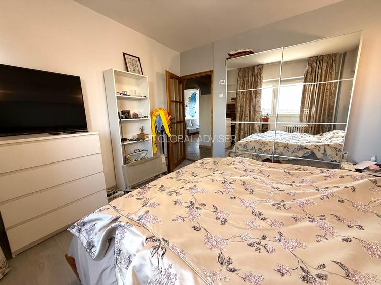 Apartament de vanzare 4 camere decomandat in Sector 6 Crangasi, langa metrou - 2