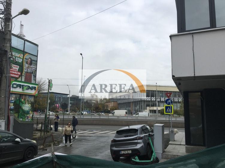 DE INCHIRIAT - spatiu comercial INTERSECTIE PIATA SUDULUi - 20