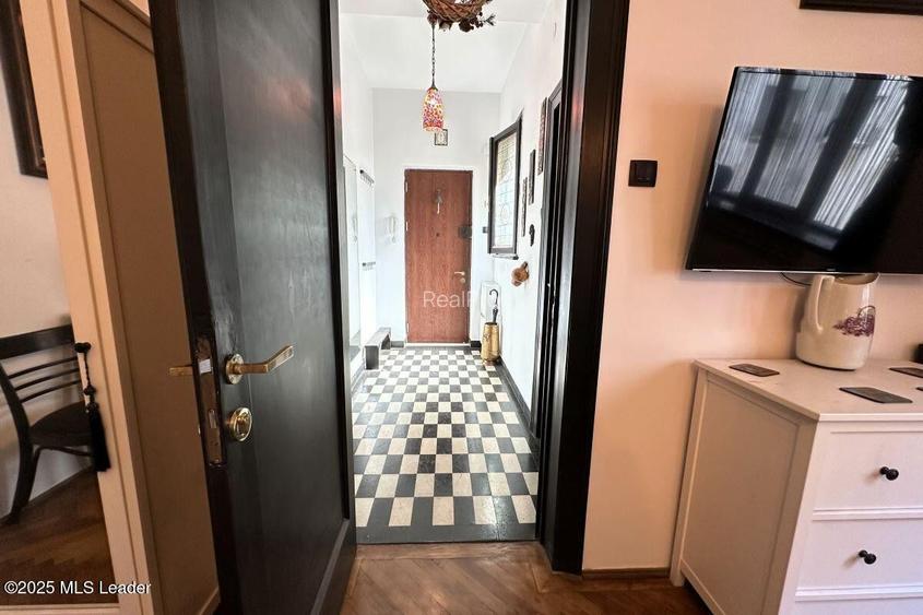 B-dul Carol I, 93 mp utili, stradal, etaj 6 din 7, amenajat, 2 bai - 24