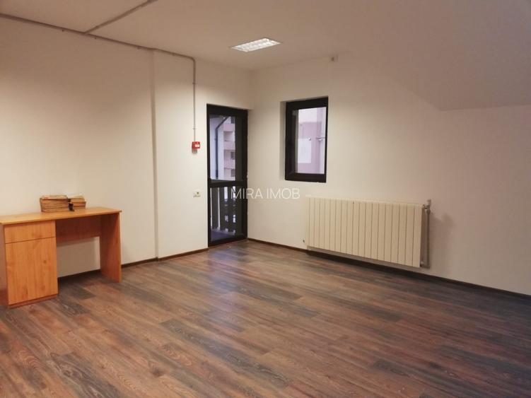 Casă individuală , 167 mp utili, 4 camere + mansardă finisată- teren 300mp - 4