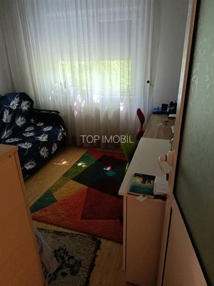 Etaj 1, fara risc, 2 camere zona Mircea cel Batran - 5