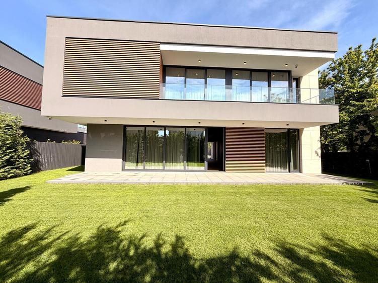 Luxury villa | Boutique Compound | Near US Embassy | Iancu Nicolae