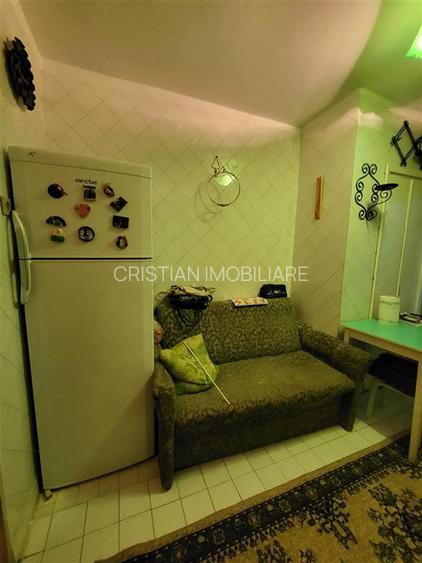 Ap. 2 camere conf 1 decomandat, Liber - 11