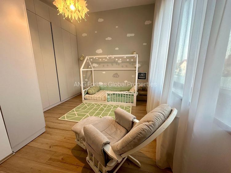 Vilă Elegantă cu Piscină Privată în Corbeanca - 4