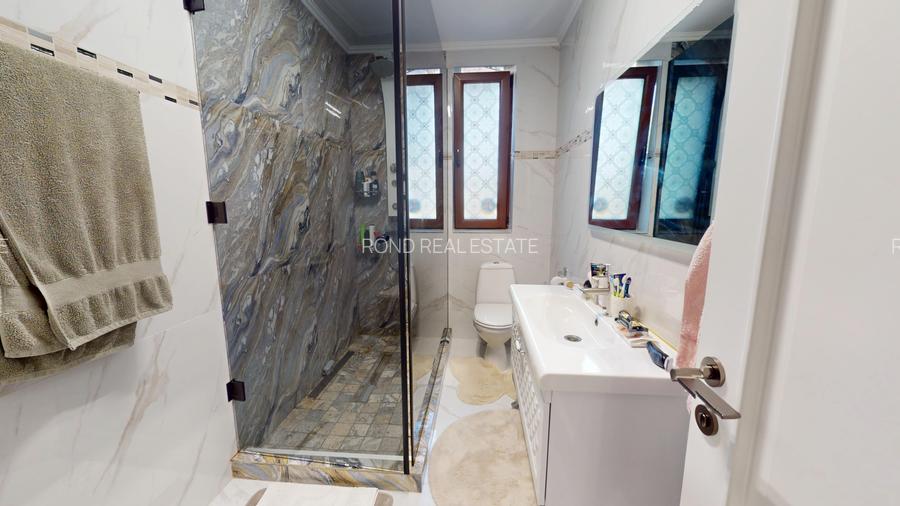 Imobil  de lux pe malul lacului cu ponton, complet mobilat si utilat - 23