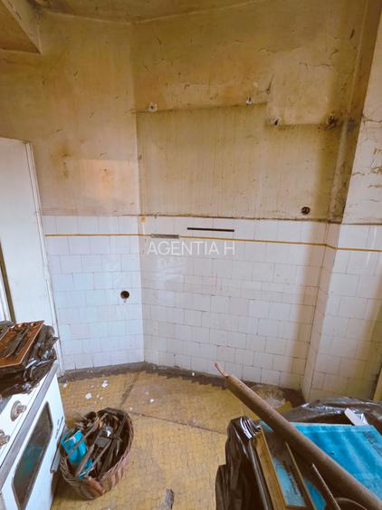 2 camere Caderea Bastiliei etaj 1/6 imobil U3 - 15